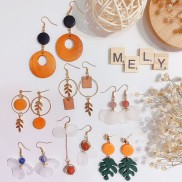 BÔNG TAI GỖ HÌNH LÁ PHONG CÁCH VINTAGE RETRO - MELY 1116