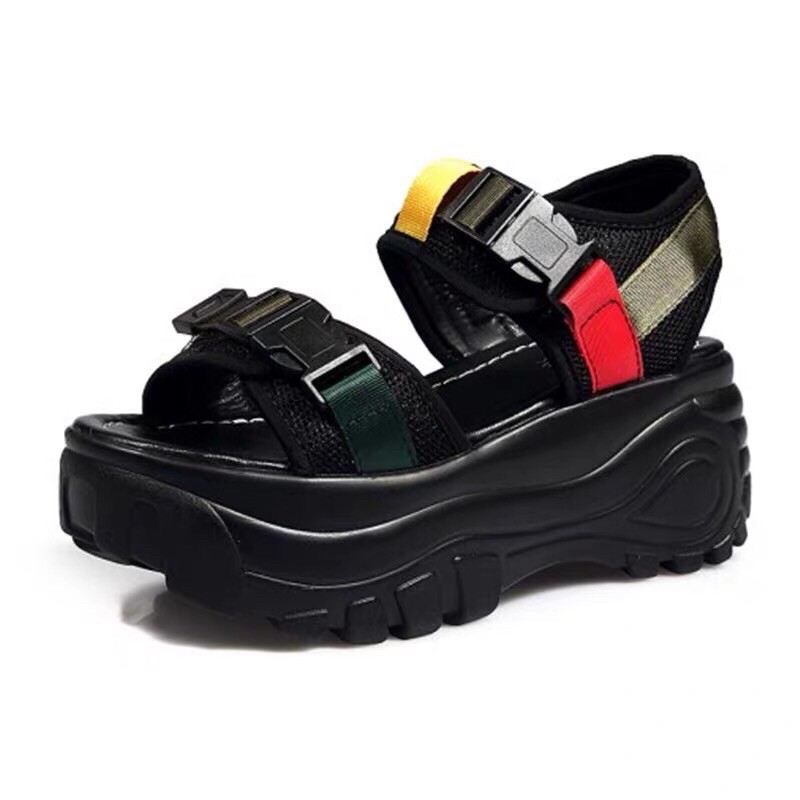Sandal học sinh đế cao siêu cá tính