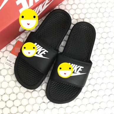 Dép quai ngang nam nữ nai đen chữ trắng