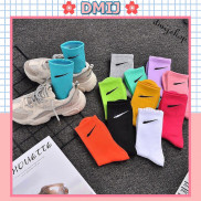 Tất thể thao nam nữ cổ cao DMIJ Tất Unisex cổ cao in logo nhiều màu