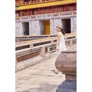 váy yếm xoắn cổ
