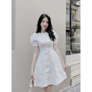 Đầm dự tiệc gấm xòe nơ lưng trắng