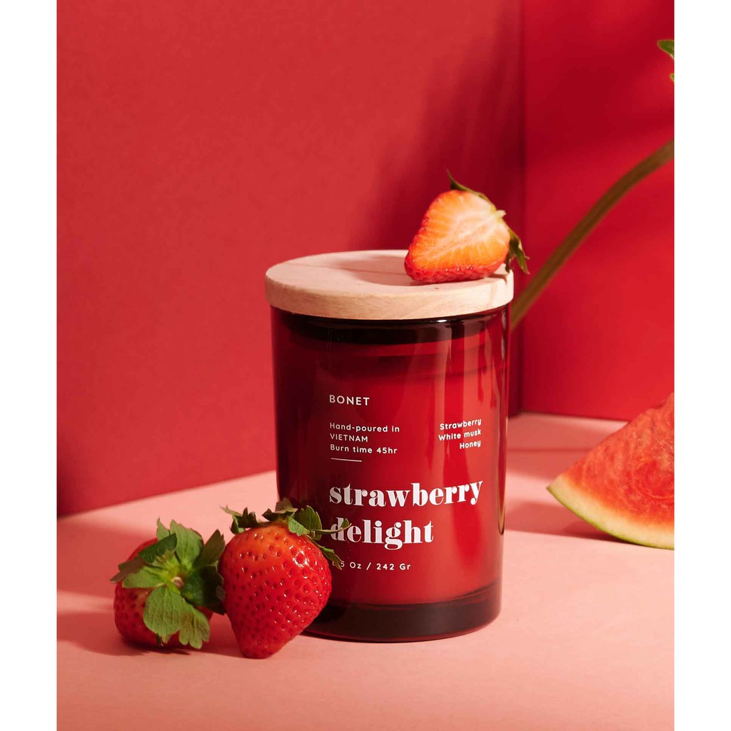 Nến thơm BONET hương trái cây Strawberry Delight 242 Gr
