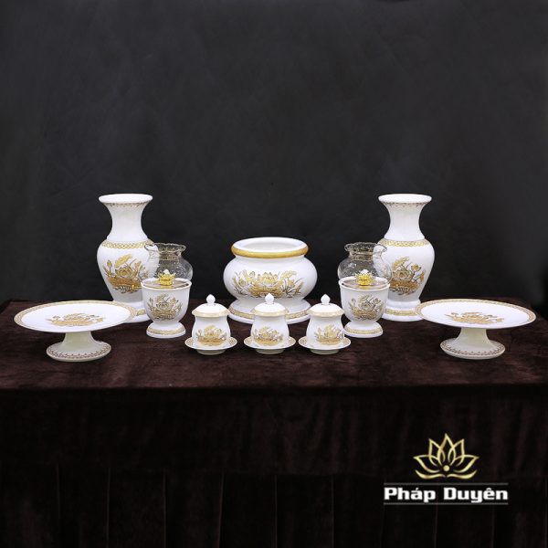 Đồ Thờ Sứ Cao Cấp Nhập Khẩu Trắng Hoa Sen Vàng gồm Bát hương, ly nước, mâm bồng, lọ hoa...