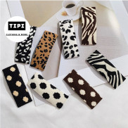 Kẹp tóc dạng bấm hoa văn bao ngầu chất dạ