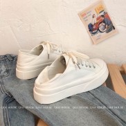 Giày sneaker đạp gót đế bánh mì, Giày thể thao nữ màu trắng giẫm gót basic