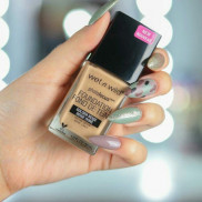 Kem nền Wet n Wild Photo Focus Foundation
