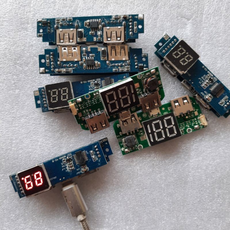 Mạch sạc dự phòng các loại 1usb 2 usb 5v/2A có màn hình sản phẩm giao ngẫu nhiên gồm 3 màu đỏ xanh la và vàng Chi tiết s