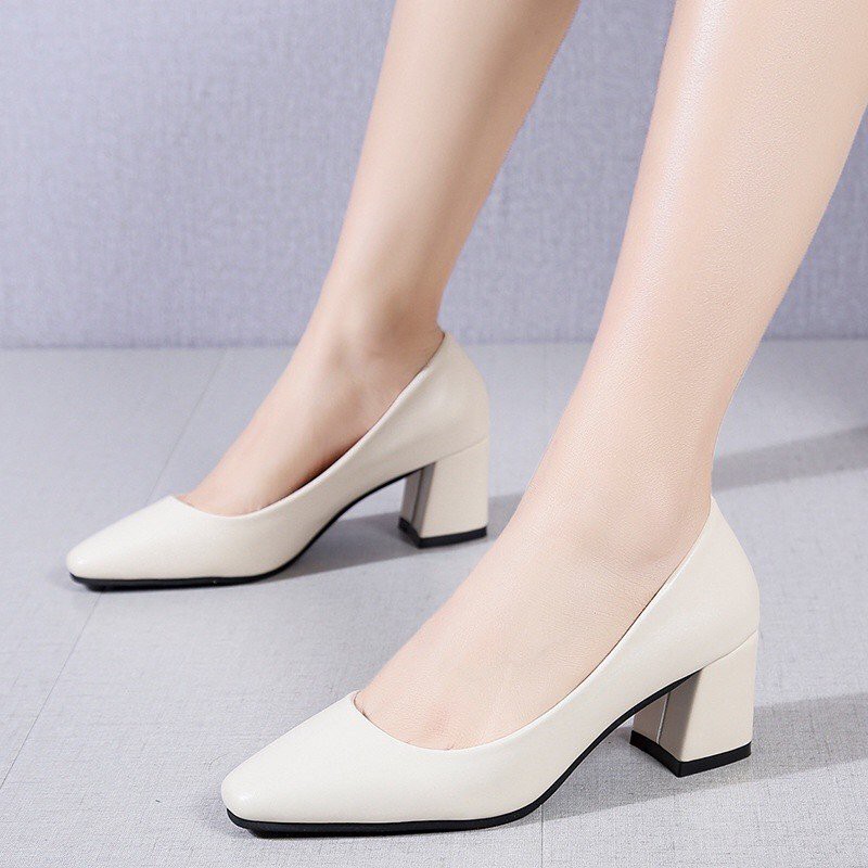 Cao gót 5 phân ôm chân 2 màu đen kem đủ size a1