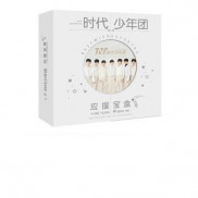 ( ngẫu nhiên ) Hộp quà tặng TNT THỜI ĐẠI THIẾU NIÊN ĐOÀN viền tròn có poster postcard bookmark banner huy hiệu idol