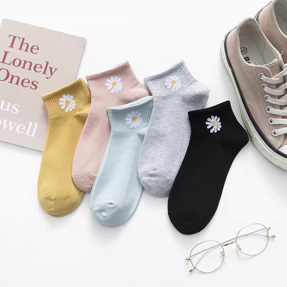 Combo 3 đôi Tất/Vớ Bông Cúc. Hot trend Chất Liệu Vải Tốt