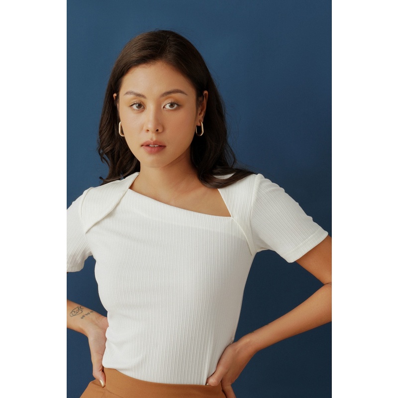 Áo cộc tay nữ cổ chéo vải cotton (Trắng)_MONOTALK T20032TK