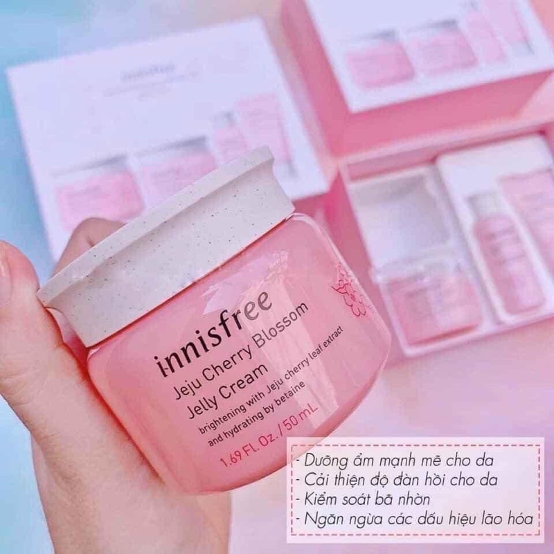 Kem Dưỡng Trắng Da Nâng Tone Tức Thì Innisfree Jeju Cherry Blossom Tone Up Cream