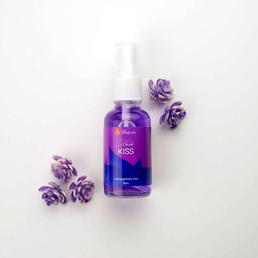 Xịt thơm Bath And Body Works Dark Kiss 36ML